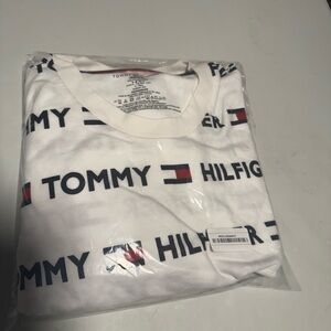 Tommy Hilfiger White and Navy Logo Tee